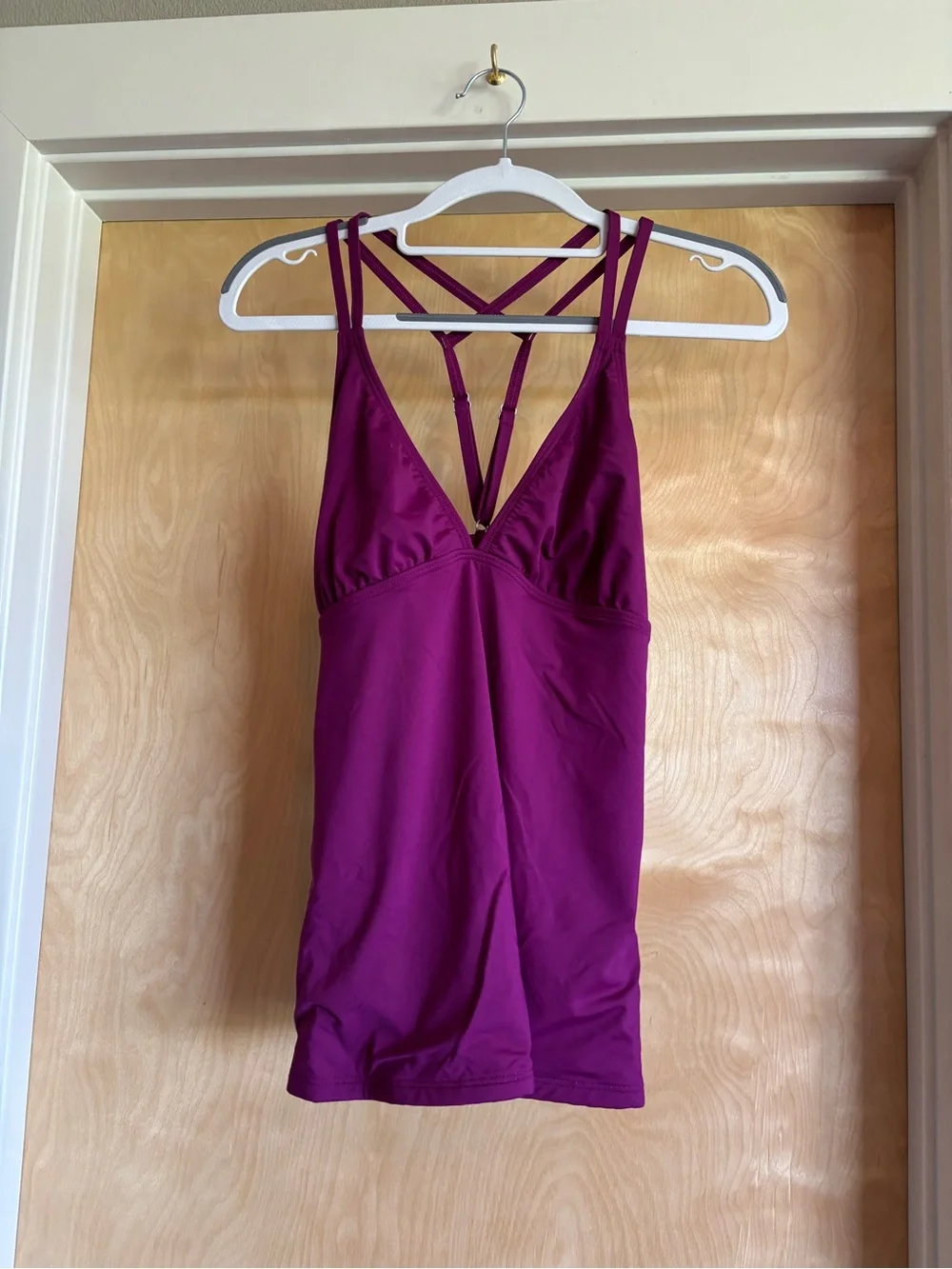Athleta Strappy Back Tankini Swim Top Magenta Purple Shelf Bra L
